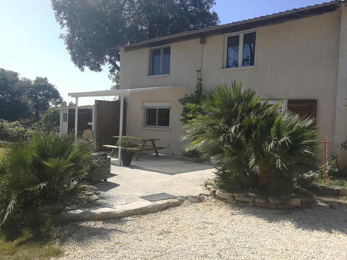 Mas Des Gardies Saint-Julien-de-Peyrolas Exterior foto